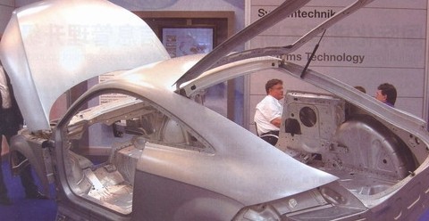 熱熔膠在汽車骨架時(shí)已經(jīng)起到作用