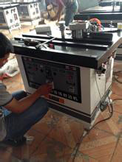 維修曲直線封邊機(jī)