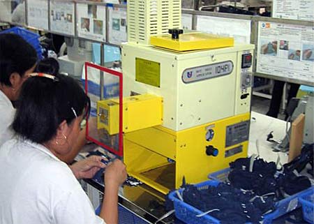 無雜質(zhì)下使用熱熔膠